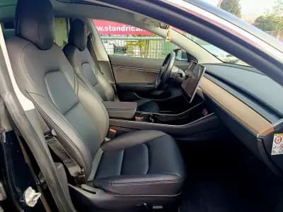 Sell Tesla Model 3 2019 - 24000 EUR, 128000 km - AUTO.MOTO.pt