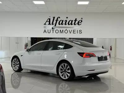 Sell Tesla Model 3 2019 - 24890 EUR, 118800 km - AUTO.MOTO.pt