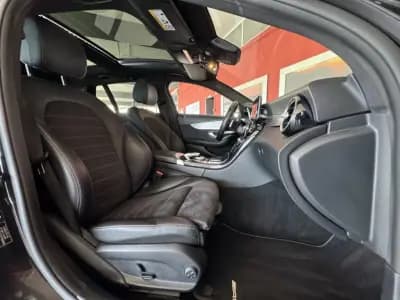 Vendo Mercedes-Benz C 300 2019 - 34990 EUR, 79215 km - AUTO.MOTO.pt