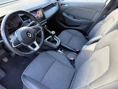 Vendo Renault Clio 2020 - 11900 EUR, 158151 km - AUTO.MOTO.pt