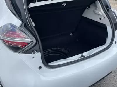 Sell Renault Zoe 2020 - 14900 EUR, 45065 km - AUTO.MOTO.pt