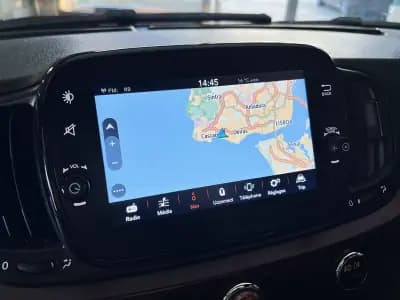 Vendo Fiat 500C 2021 - 12800 EUR, 63389 km - AUTO.MOTO.pt