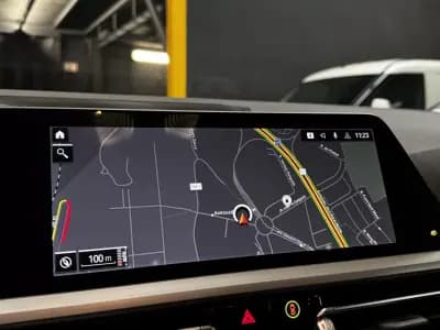 Vendo BMW 318 2022 - 29990 EUR, 100253 km - AUTO.MOTO.pt