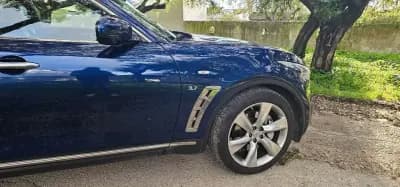 Vendo Infiniti QX70 2016 - 26990 EUR, 198900 km - AUTO.MOTO.pt