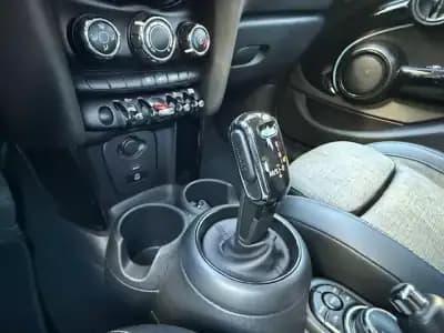 Sell MINI One 2022 - 22900 EUR, 84990 km - AUTO.MOTO.pt