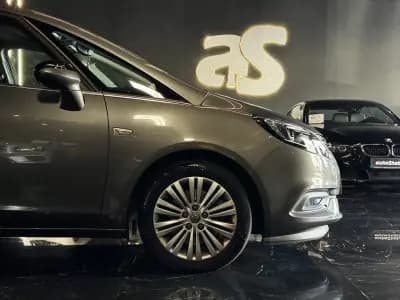 Vendo Opel Zafira 2017 - 14990 EUR, 131900 km - AUTO.MOTO.pt