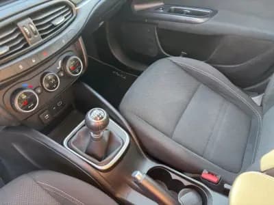 Vendo Fiat Tipo Station Wagon 2018 - 12900 EUR, 94406 km - AUTO.MOTO.pt