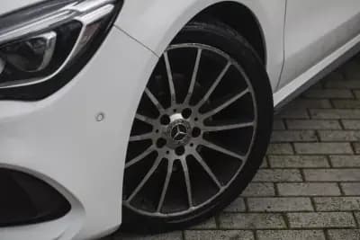 Vendo Mercedes-Benz CLA 200 2018 - 22900 EUR, 168433 km - AUTO.MOTO.pt