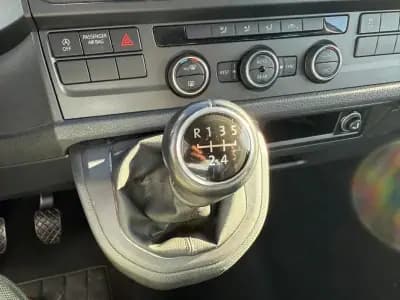 Sell Volkswagen Caravelle 2020 - 33750 EUR, 40492 km - AUTO.MOTO.pt