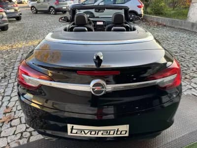 Vendo Opel Cascada 2018 - 16900 EUR, 128000 km - AUTO.MOTO.pt