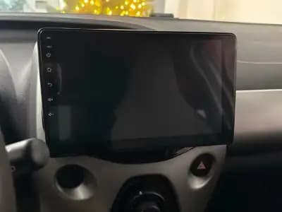 Vendo Citroën C1 2018 - 8990 EUR, 98000 km - AUTO.MOTO.pt