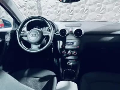 Vendo Audi A1 Sportback 2012 - 12990 EUR, 130169 km - AUTO.MOTO.pt