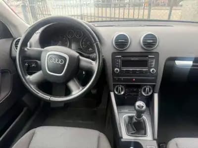 Sell Audi A3 Sportback 2010 - 12250 EUR, 199472 km - AUTO.MOTO.pt