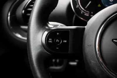 Vendo MINI Clubman 2021 - 18990 EUR, 114563 km - AUTO.MOTO.pt