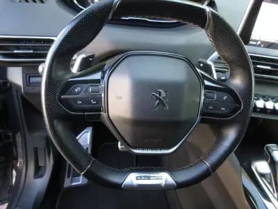 Vendo Peugeot 3008 2019 - 22990 EUR, 98000 km - AUTO.MOTO.pt