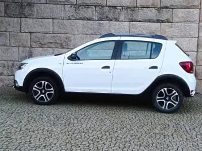 Sell Dacia Sandero 2020 - 10490 EUR, 89500 km - AUTO.MOTO.pt