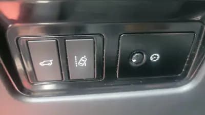 Vendo Jaguar F-Pace 2018 - 37990 EUR, 86000 km - AUTO.MOTO.pt