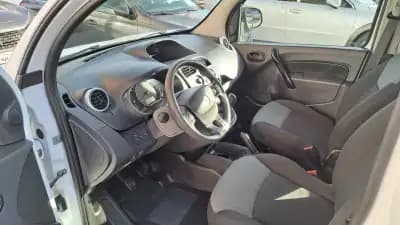 Vendo Renault Kangoo 2019 - 18900 EUR, 190869 km - AUTO.MOTO.pt