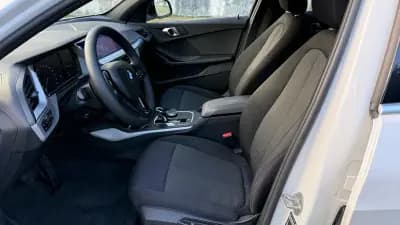 Sell BMW 118 2019 - 22900 EUR, 142000 km - AUTO.MOTO.pt