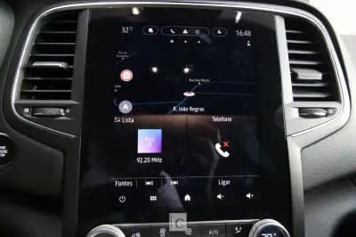 Vendo Renault Mégane 2023 - 75000 EUR, 4000 km - AUTO.MOTO.pt