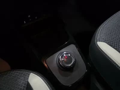 Sell Dacia Spring 2023 - 14990 EUR, 2000 km - AUTO.MOTO.pt