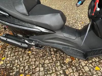 Vendo mota SYM GTS 2012 - 1750 EUR, 56800 km - AUTO.MOTO.pt