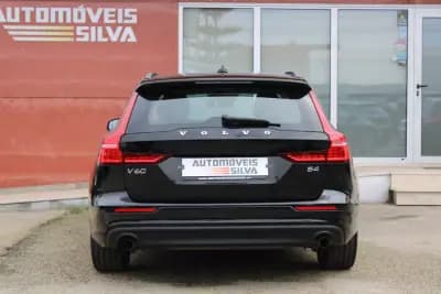 Vendo Volvo V60 2021 - 24990 EUR, 154000 km - AUTO.MOTO.pt