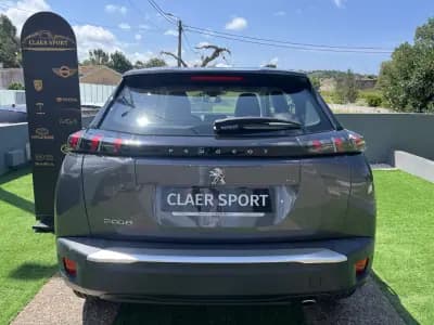 Vendo Peugeot 2008 2021 - 16500 EUR, 170000 km - AUTO.MOTO.pt