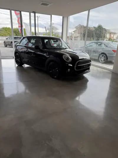 Vendo MINI One 2016 - 12999 EUR, 132000 km - AUTO.MOTO.pt