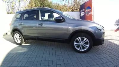Vendo Nissan Qashqai +2 2012 - 6950 EUR, 351033 km - AUTO.MOTO.pt