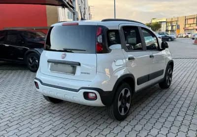 Vendo Fiat Panda 2024 - 14750 EUR, 18000 km - AUTO.MOTO.pt