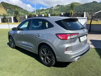 Vendo Ford Kuga 2022 - 24990 EUR, 69179 km - AUTO.MOTO.pt