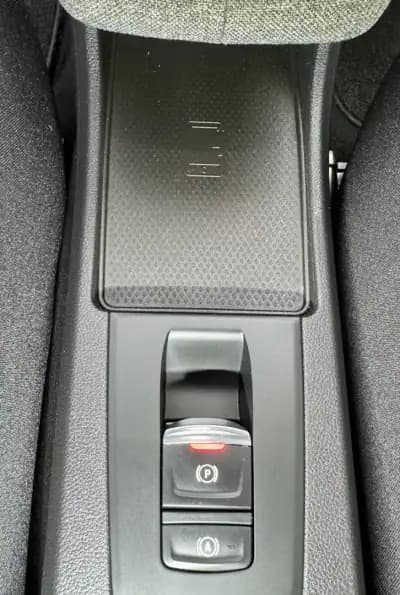 Sell Renault Zoe 2020 - 25500 EUR, 30800 km - AUTO.MOTO.pt