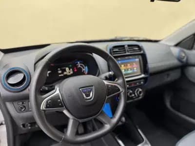 Vendo Dacia Spring 2021 - 11990 EUR, 27500 km - AUTO.MOTO.pt