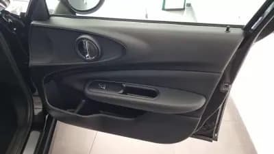 Vendo MINI Clubman 2018 - 12750 EUR, 286464 km - AUTO.MOTO.pt