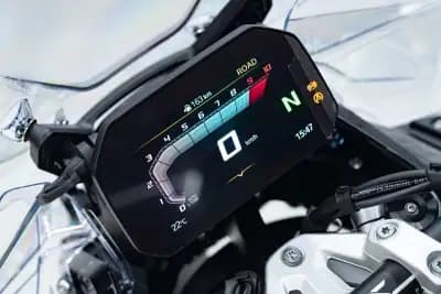 Sell BMW R 1300 GS Adventure 2024 - 24950 EUR, 6150 km - AUTO.MOTO.pt