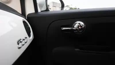 Vendo Fiat 500 2020 - 10600 EUR, 90000 km - AUTO.MOTO.pt