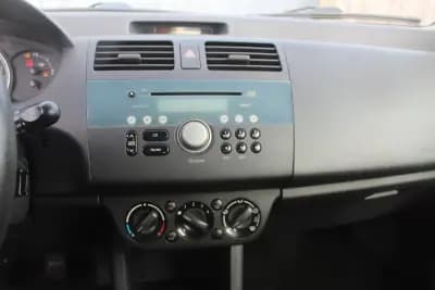 Vendo Suzuki Swift 2005 - 5400 EUR, 106000 km - AUTO.MOTO.pt