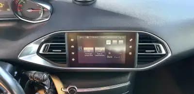 Vendo Peugeot 308 2016 - 10990 EUR, 162027 km - AUTO.MOTO.pt