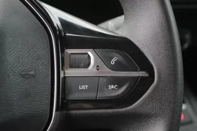 Vendo Peugeot Partner 2022 - 10976 EUR, 135000 km - AUTO.MOTO.pt