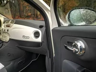 Vendo Fiat 500 2011 - 6999 EUR, 199000 km - AUTO.MOTO.pt