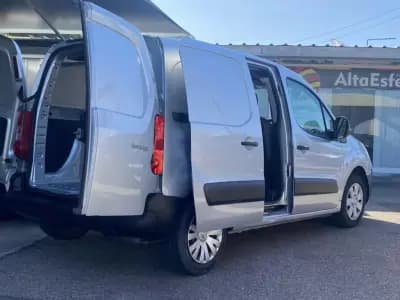 Sell Citroën Berlingo 2012 - 10900 EUR, 136846 km - AUTO.MOTO.pt