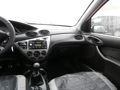 Vendo Ford Focus SW 2000 - 1750 EUR, 333468 km - AUTO.MOTO.pt