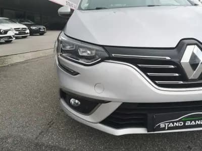 Vendo Renault Mégane 2019 - 17900 EUR, 96000 km - AUTO.MOTO.pt