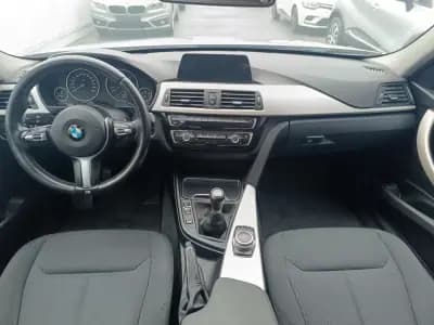 Vendo BMW 318 2018 - 19900 EUR, 170608 km - AUTO.MOTO.pt