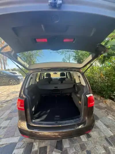 Sell Volkswagen Touran 2013 - 12500 EUR, 231091 km - AUTO.MOTO.pt