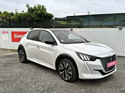 Sell Peugeot e-208 2020 - 17900 EUR, 72078 km - AUTO.MOTO.pt
