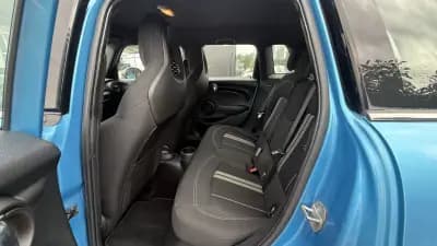 Vendo MINI Cooper 2018 - 19990 EUR, 102000 km - AUTO.MOTO.pt