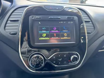 Vendo Renault Captur 2017 - 14500 EUR, 69158 km - AUTO.MOTO.pt