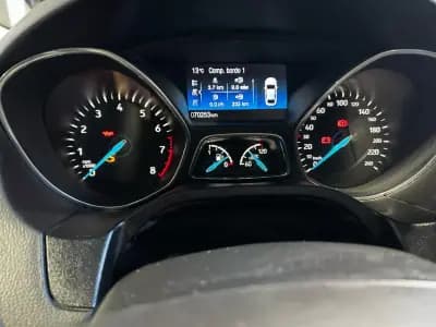 Vendo Ford Focus 2018 - 9900 EUR, 71250 km - AUTO.MOTO.pt